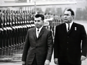 ORGOLII. In scrisori si telefonic, Ceausescu i se adresa lui Brejnev ca de la putere la putere egala