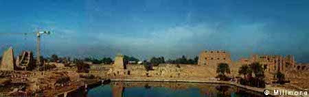 emplul de la Karnak-La1cul Sacru